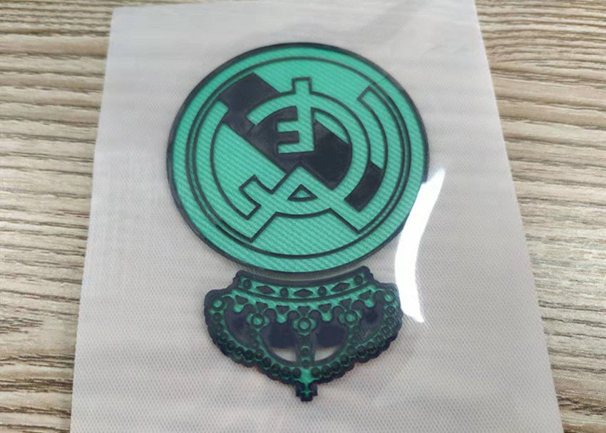 Custom Screen Printing Embossed Football Club Logo TPU Patches Badges for Sportswear