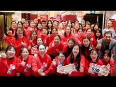 ผู้จัดจําหน่ายเครื่องแต่งกาย