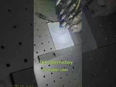 ป้ายซิลิโคนถ่ายเทความร้อน 3 มิติเคลือบเงาพิมพ์บนผ้ากำมะหยี่สำหรับหมวก