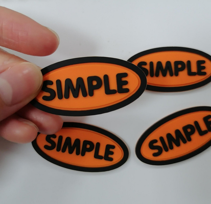 ป้าย 3D เป็นมิตรกับสิ่งแวดล้อม PVC ยางซิลิโคนป้ายการถ่ายเทความร้อน Customized