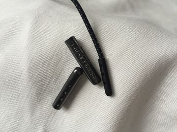Uniqual Nylon Zipper สะท้อนดึง, Zipper สีดึงสำหรับ Coats
