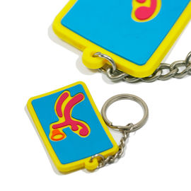 Eco - Friendly ของขวัญส่งเสริมการขายส่วนบุคคล 3D Pvc Key Chain สีใด ๆ