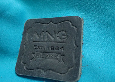 OEM Jeans Leather Label สติ๊กเกอร์ที่ทำจากหนังนิ่มที่พิมพ์เอง