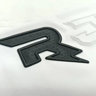 ตรา TPU 3D สีดําที่กําหนดเอง ตรา TPU การพิมพ์แบบพิมพ์ความร้อนสําหรับ Jersey