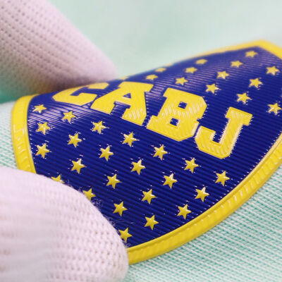 ป้ายถ่ายโอนความร้อน TPU 3D แบบกำหนดเอง สามสี ซักได้ & ทนทานสำหรับเสื้อผ้า