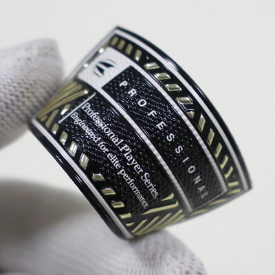 แพทช์ความถี่สูง TPU ที่กําหนดเอง - เหรียญทองโลหะและสีดํา แบจเกมมืออาชีพสําหรับชุดกีฬา