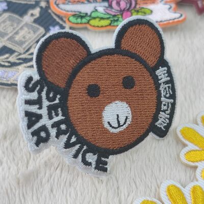 แพทช์ปักลายสั่งทำพิเศษ - รีดติดหรือเย็บติด, ดีไซน์ 2D/3D สำหรับเครื่องแบบและกระเป๋า