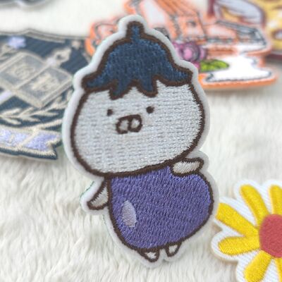 แพทช์ปักลายสั่งทำพิเศษ - รีดติดหรือเย็บติด, ดีไซน์ 2D/3D สำหรับเครื่องแบบและกระเป๋า