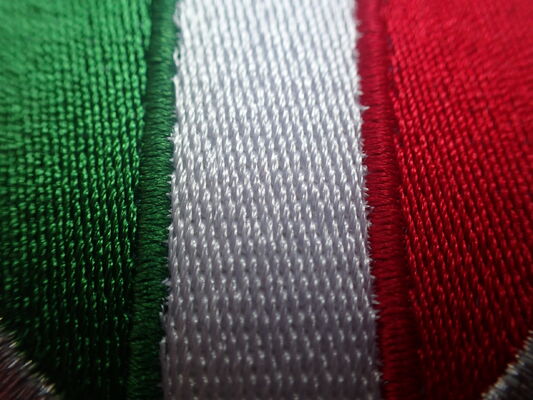 ป้ายปักลายปัก 3 มิติแบบกำหนดเองขายส่งสำหรับเสื้อผ้า