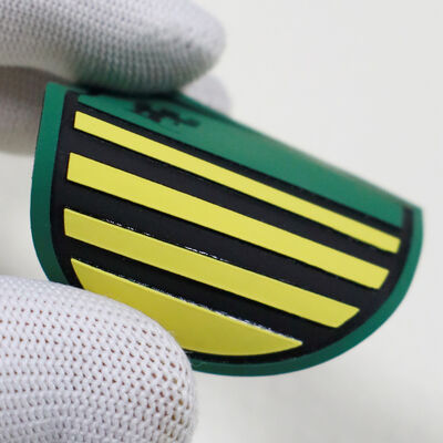 แผ่นแปะสกรีนซิลิโคน 3 มิติสำหรับเสื้อผ้าและกระเป๋า | มีโลโก้สั่งทำพิเศษ