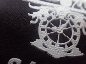 ส่วนบุคคลที่สง่างาม TPU ป้ายการถ่ายเทความร้อนเสื้อผ้าสำหรับเสื้อโปโล SGS BV