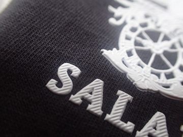 ส่วนบุคคลที่สง่างาม TPU ป้ายการถ่ายเทความร้อนเสื้อผ้าสำหรับเสื้อโปโล SGS BV