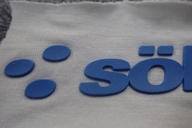 การกด Molding Silicon ป้ายเสื้อผ้าถ่ายเทความร้อน