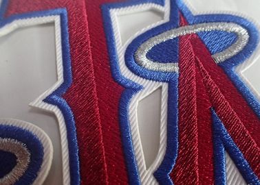 สิ่งทอเย็บบนเสื้อผ้าทอแพทช์ปักแบบกำหนดเอง