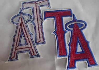 สิ่งทอเย็บบนเสื้อผ้าทอแพทช์ปักแบบกำหนดเอง