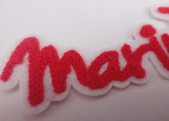 ผ้าขนหนูเย็บปักถักร้อยแบบกำหนดเอง Chenille Cartoon Iron บนแพทช์โลโก้