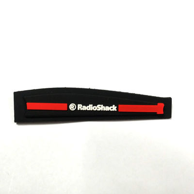ออกแบบเสื้อผ้าแท็กเสื้อยืดโลโก้ 3D ป้ายซิลิโคนพลาสติกสำหรับเสื้อผ้า