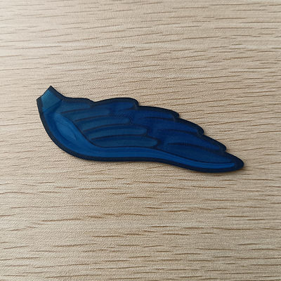 เหล็กบนป้ายชื่อแบรนด์นูน 3D โลโก้ Soft TPU Patches สำหรับเสื้อผ้า