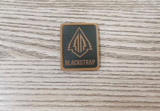 เย็บบนเสื้อผ้า PU Leather Patches ป้ายการ์เม้นท์โลโก้นูน