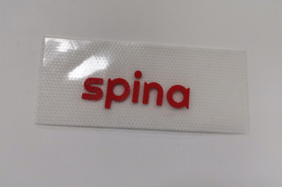 เสื้อผ้าที่กำหนดเอง 3D Transfer Label ซิลิโคนพลาสติกยาง Material