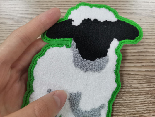 ป้ายการถ่ายเทความร้อน ผ้าขนหนู เย็บปักถักร้อย Patch วัสดุผ้าฝ้าย Customized