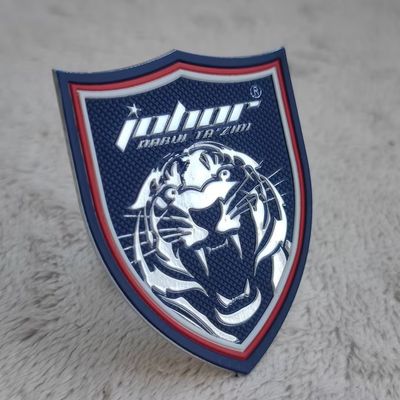 ป้ายถ่ายโอนความร้อน TPU สีเงิน 3 มิติสำหรับเสื้อผ้าที่ซักได้
